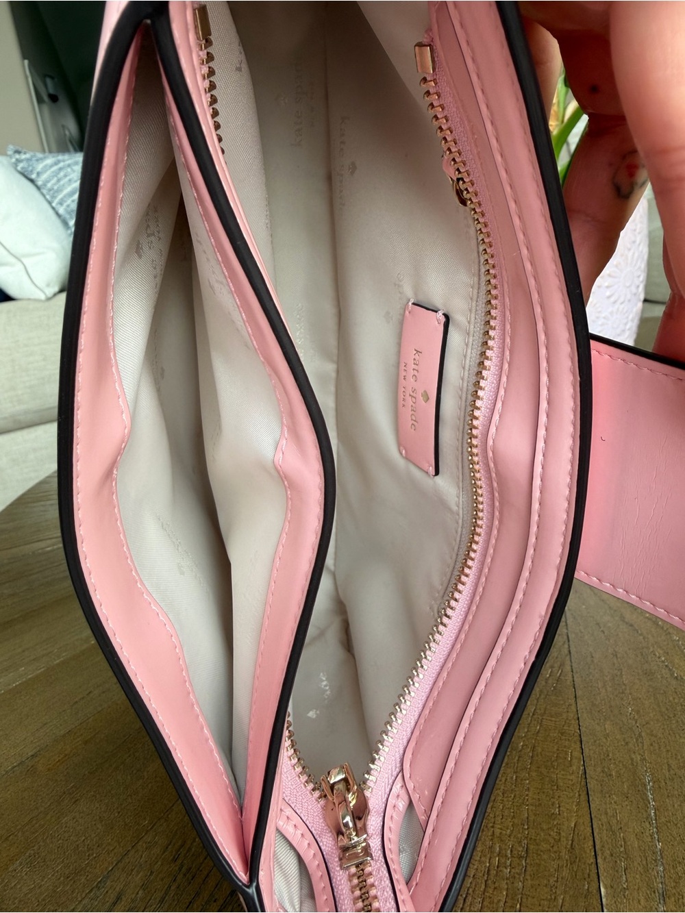 Kate Spade Reegan Small Shoulder Bag - Picture 6 of 7